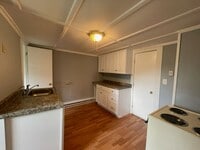 Building Photo - 9-11 Meadow Street