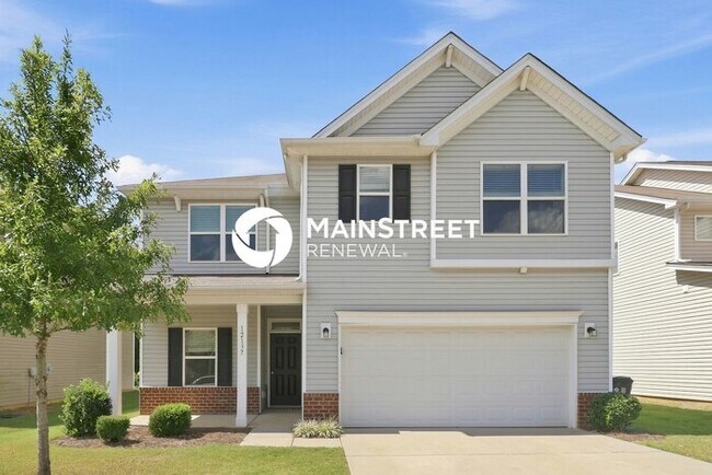Building Photo - 4 Bedroom Pet-Friendly Home in Charlotte, NC with Main Street Renewal