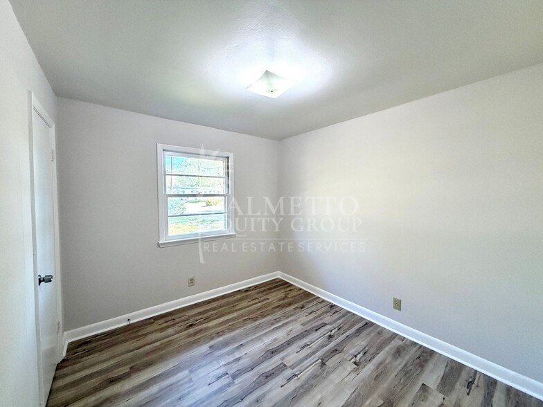 Building Photo - 4224 Kildare Dr