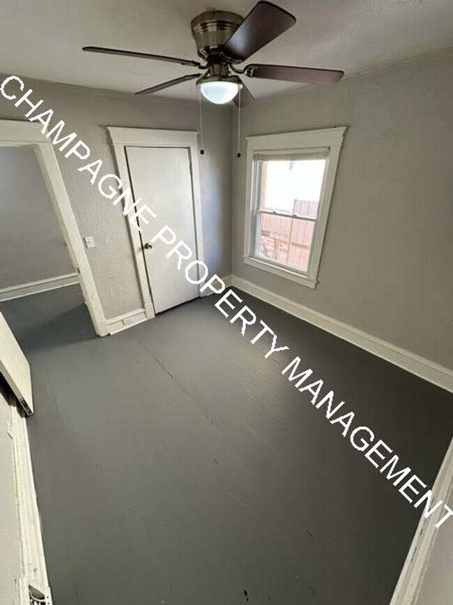 Building Photo - Updated Single Family Home in KC