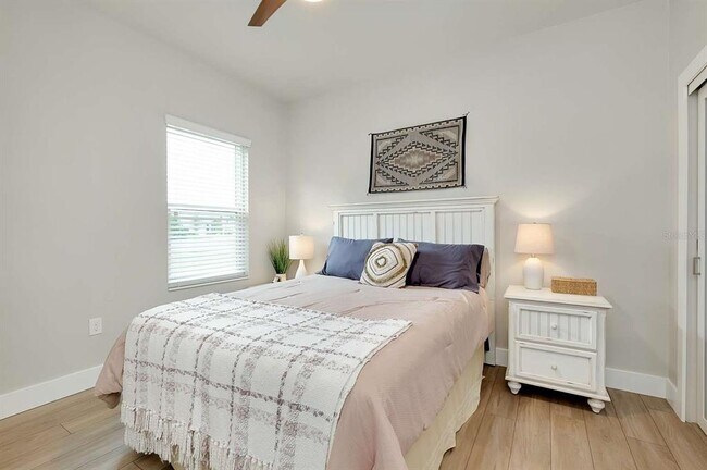 Building Photo - 12177 Stuart Dr