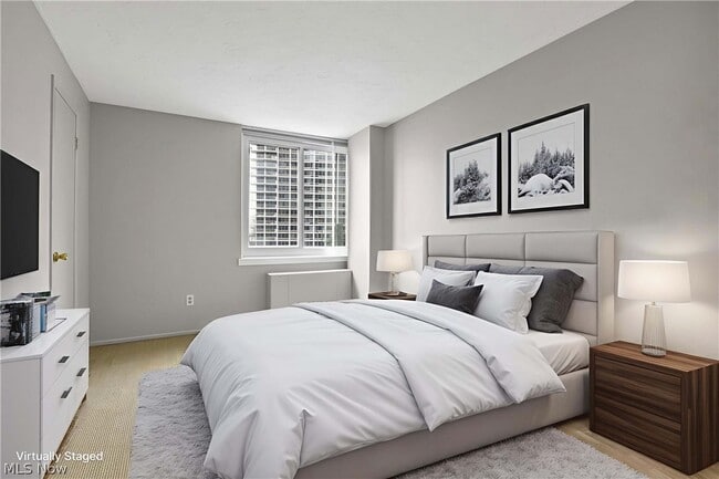 Building Photo - 12900 Lake Ave