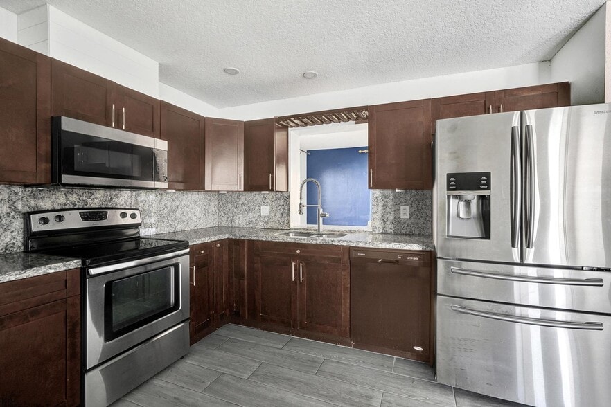 Fully Updated Kitchen with Stainless Steel Appliances - 8105 SW 19th St