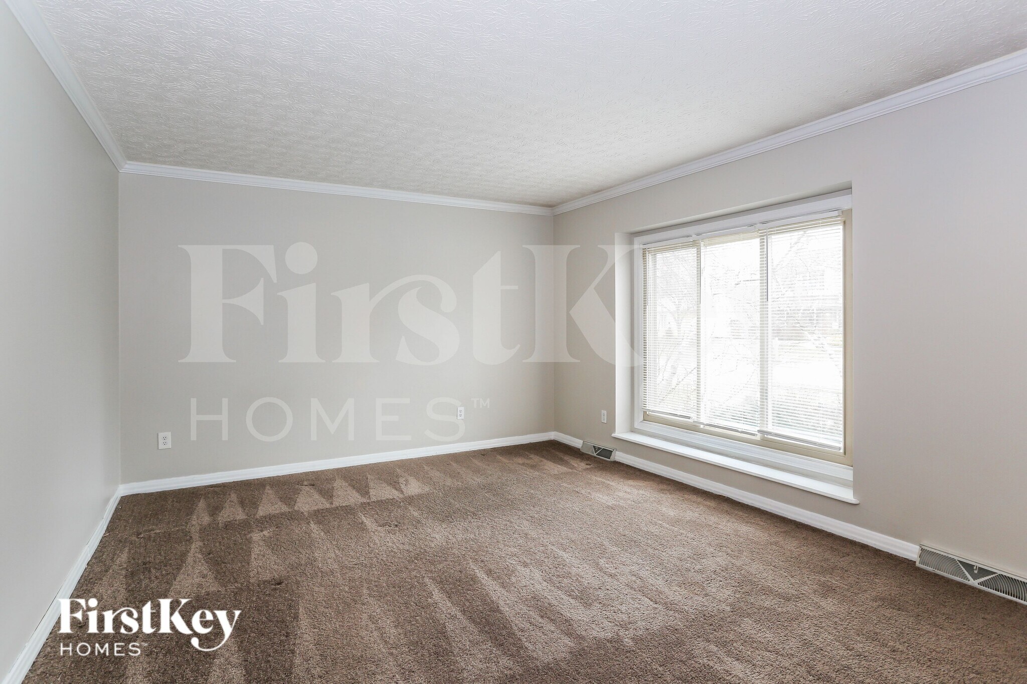 Building Photo - 2049 Stowbridge Rd