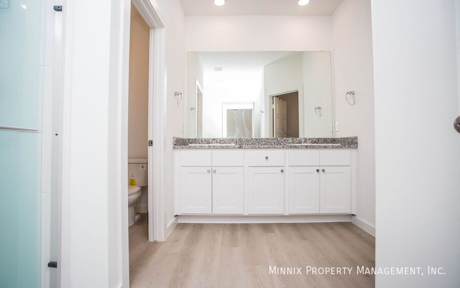 Building Photo - 7817 93rd St