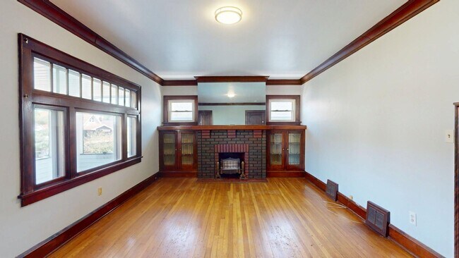 Primary Photo - 4003 Behrwald Ave