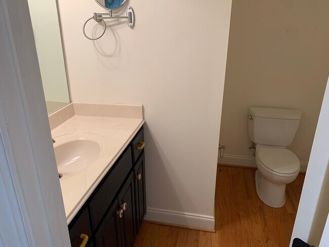 Building Photo - AVAILABLE NOW