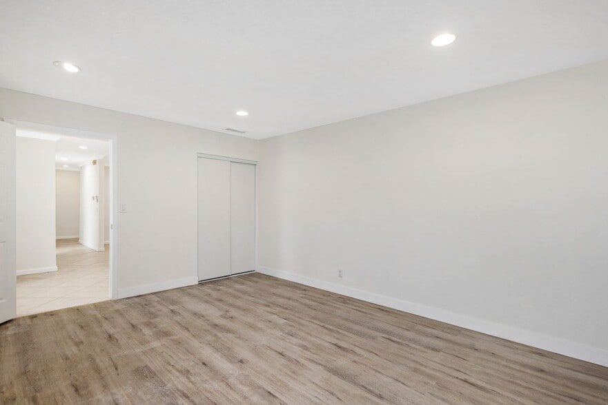 Building Photo - 1167 Tierra Luna