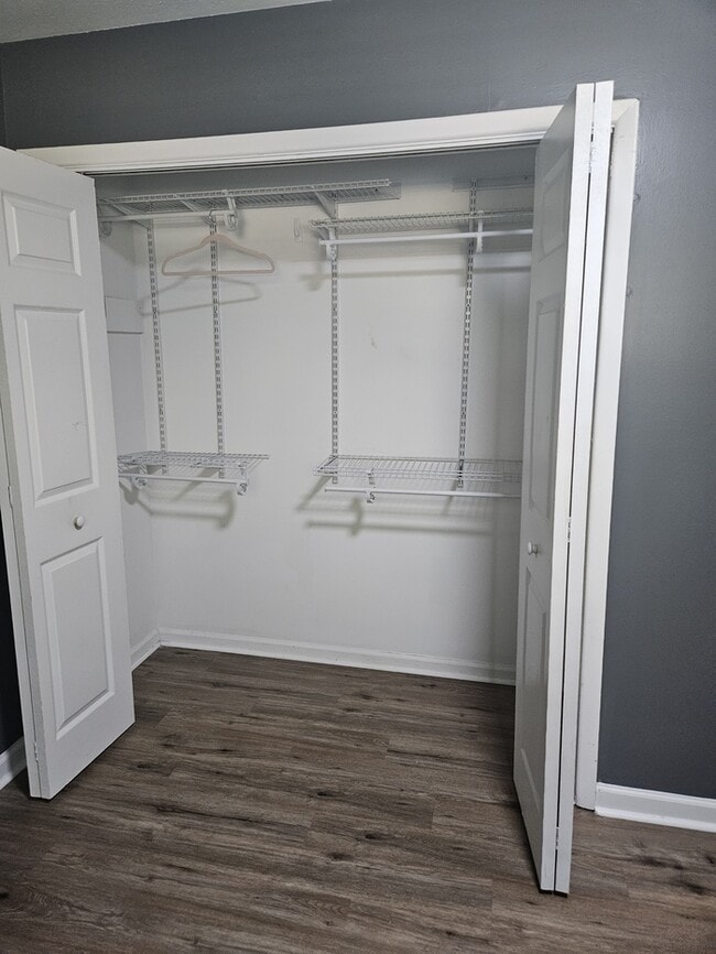 Building Photo - Condo for Rent