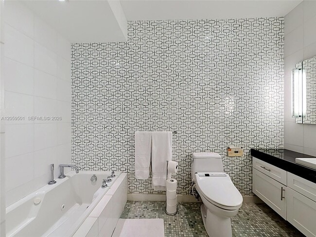 Building Photo - 1460 Ocean Dr