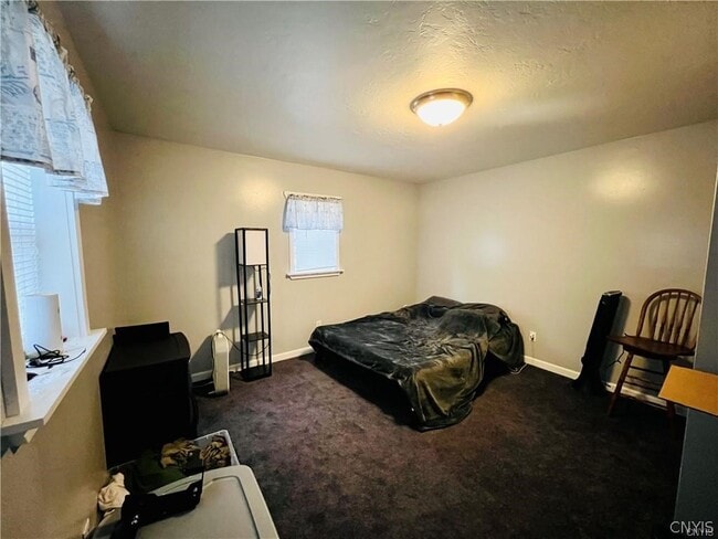 Building Photo - 132 Palmer St