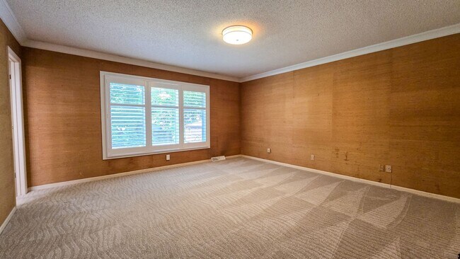 Building Photo - 632 Browning Pl