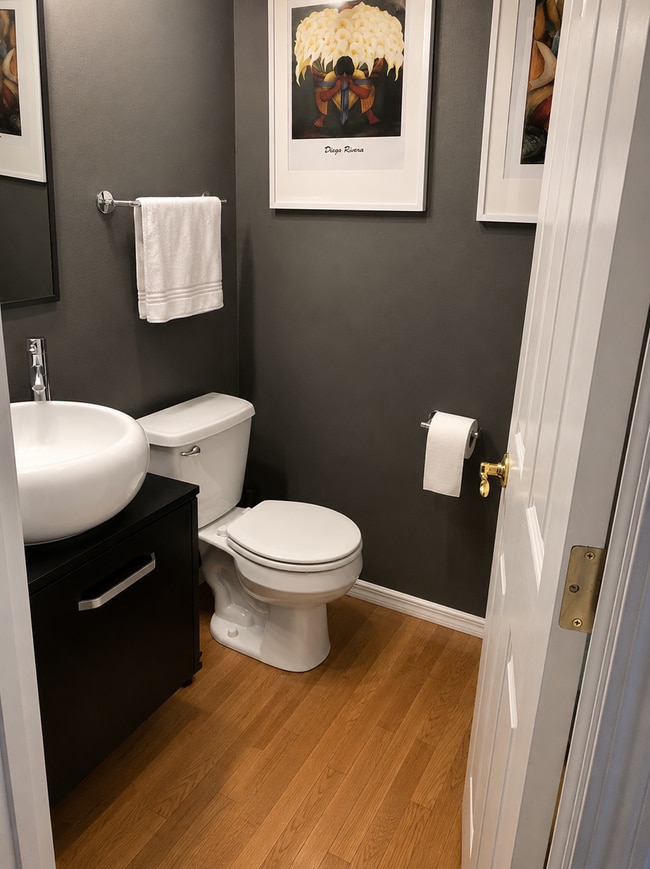 Building Photo - Elegant Bethany Home with Soaring Ceilings, Main-Level Bedroom, Granite Kitchen & Entertainer’s B...