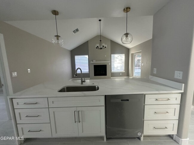 Building Photo - 2433 Alan Duncan Ln