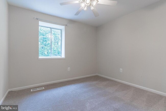 Building Photo - 3840 Persimmon Cir