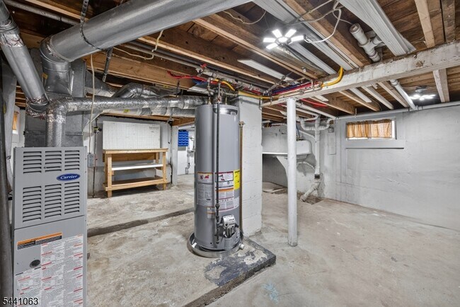 Building Photo - 93 Horton Ave