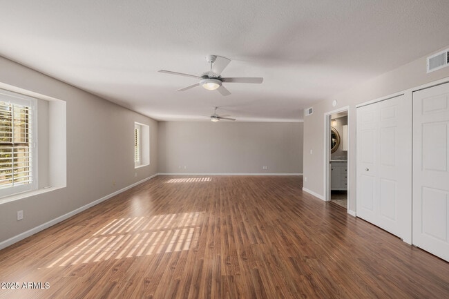 Building Photo - 16809 S 33rd Way