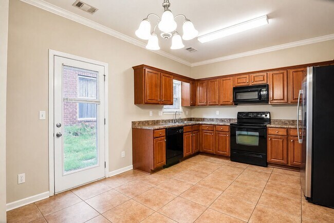 Building Photo - 2742 Oxmoor Way