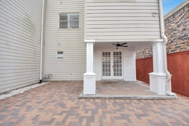 Building Photo - 2314 Dorrington St