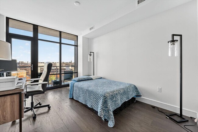 Building Photo - 8701 Churchill Rd