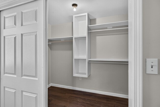 Building Photo - 1521 Randee Dr