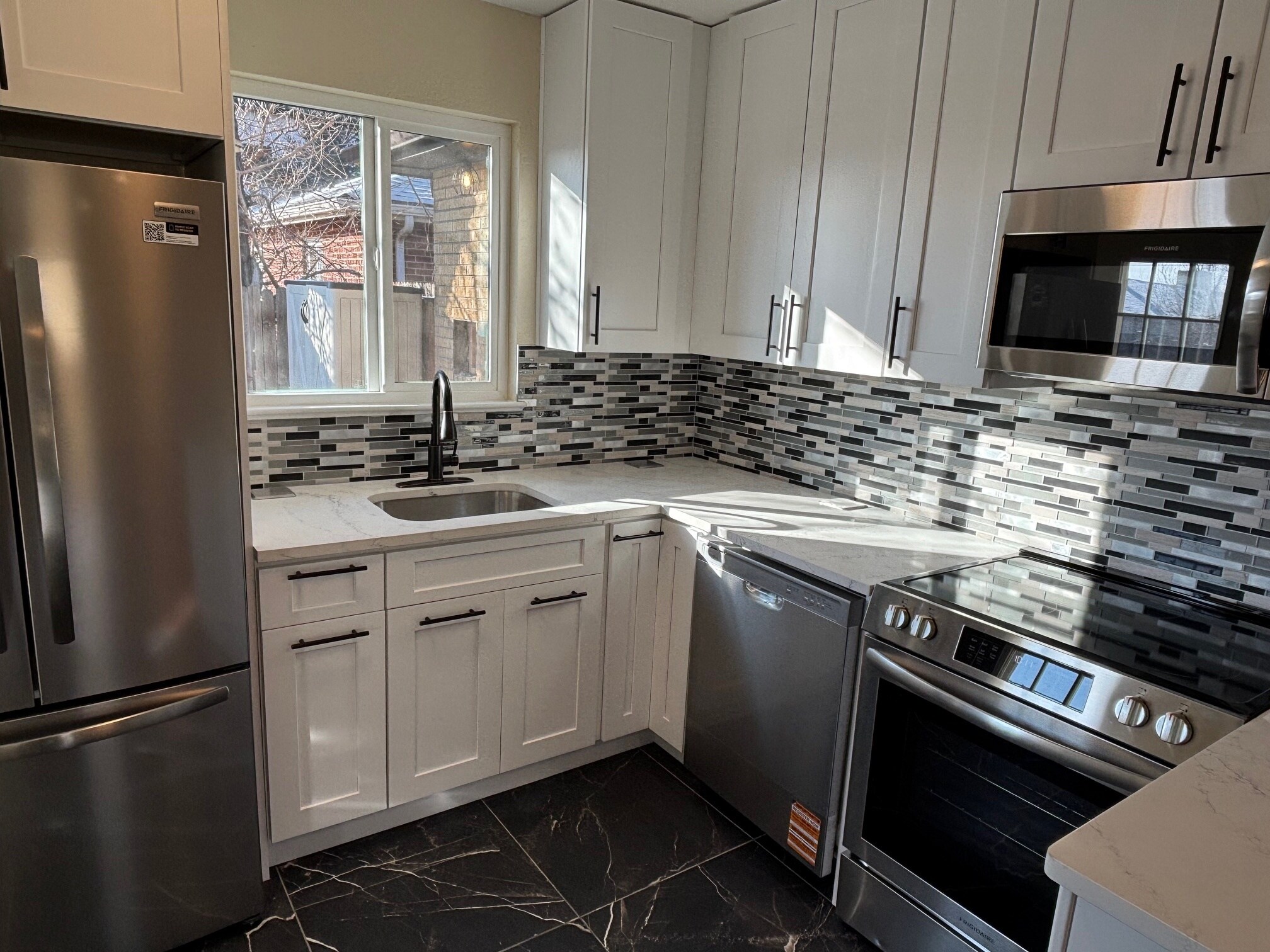 Building Photo - 2220 Ames St