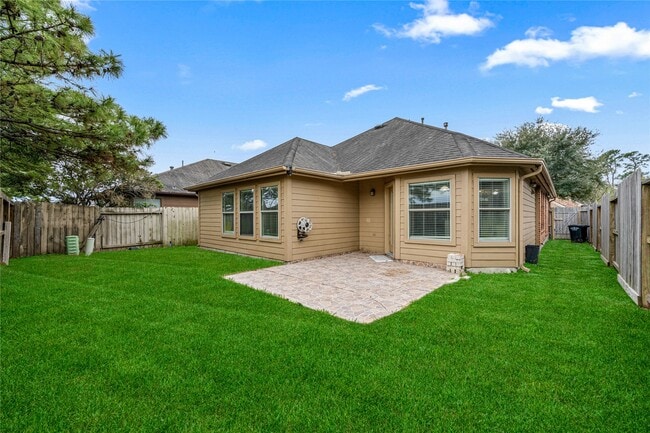 Building Photo - 26114 Lillian Springs