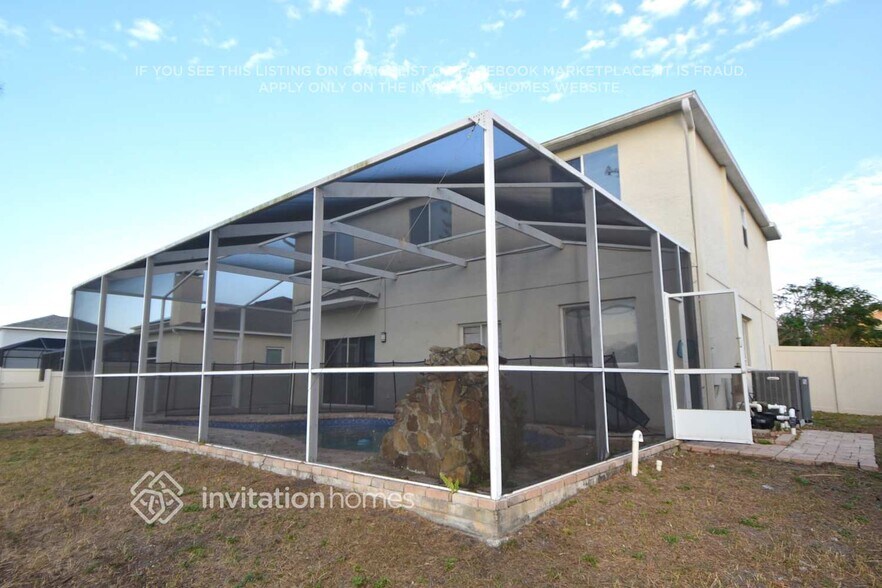 Building Photo - 11018 Sailbrooke Dr