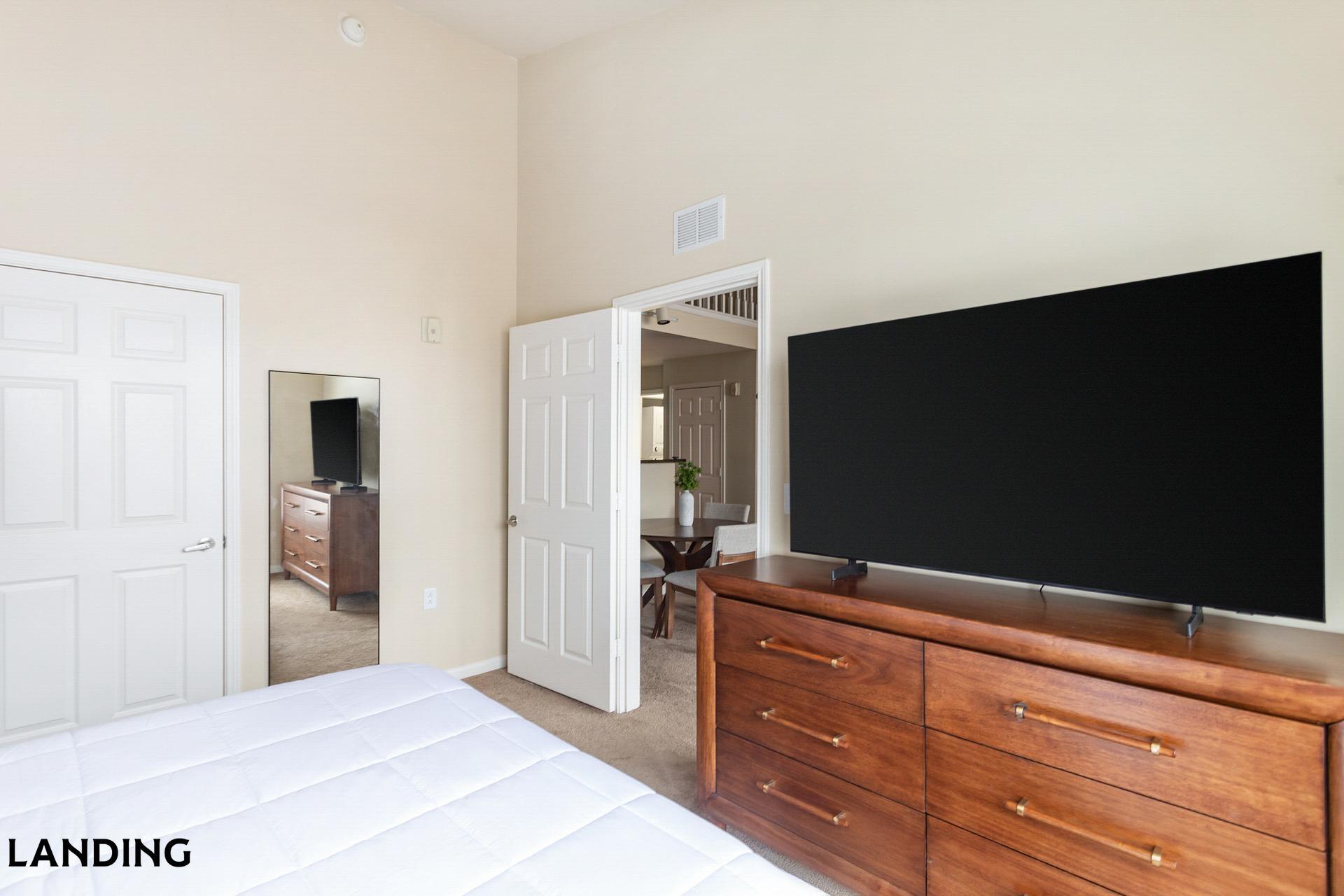 Building Photo - 400 Blake St