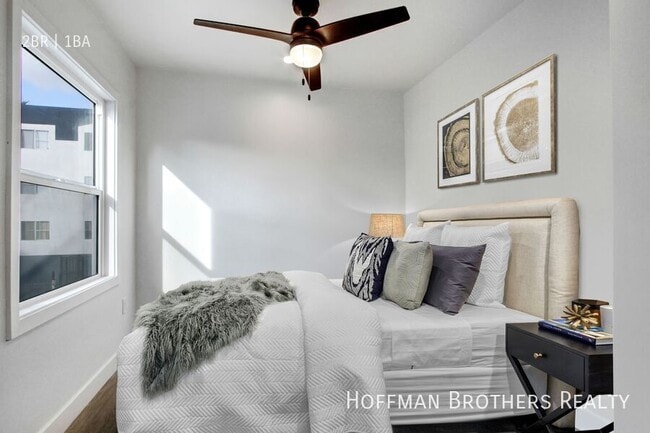 Building Photo - 161 S Burlington Ave