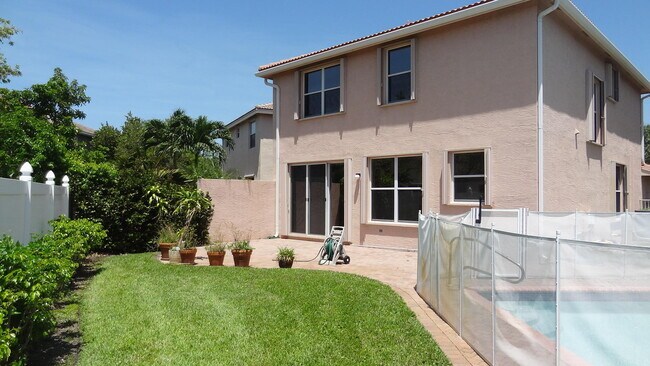 Building Photo - 5404 Sunseeker Blvd