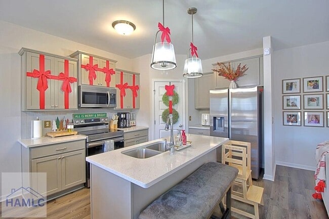 Building Photo - 1560 Arnall Dr