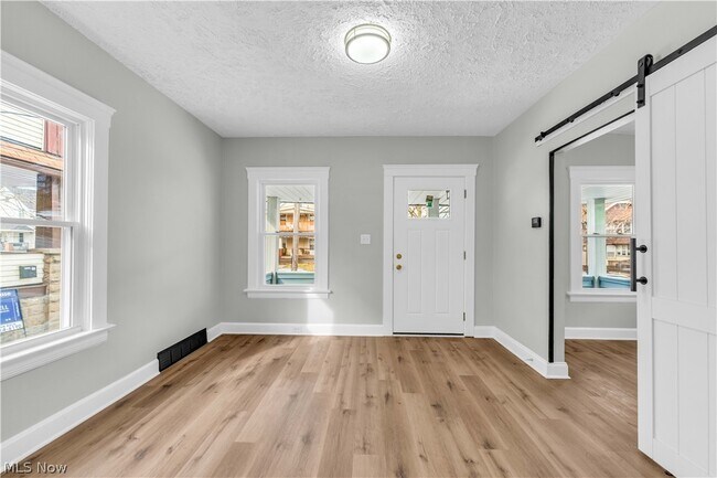 Building Photo - 2209 Hood Ave