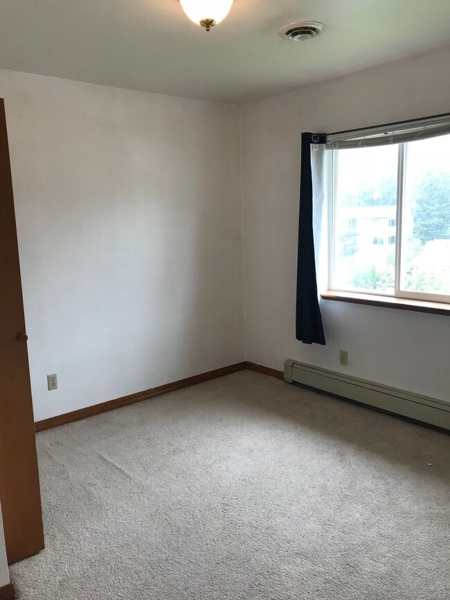 Building Photo - 1514 Lynden Way