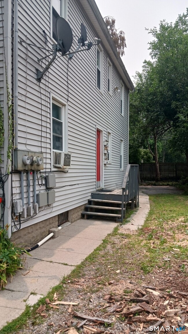 Building Photo - 32 South St