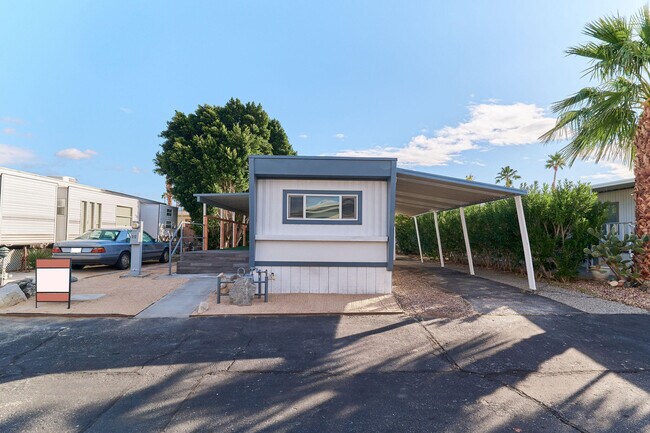 Building Photo - 17800 Langlois Rd