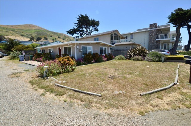 Building Photo - 3175 Studio Dr