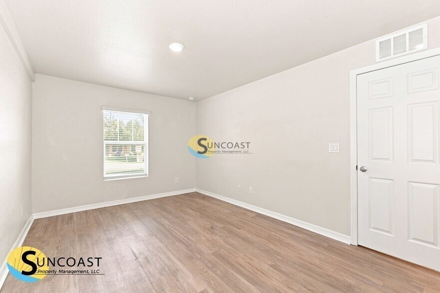 Building Photo - 6145 Allied Ct