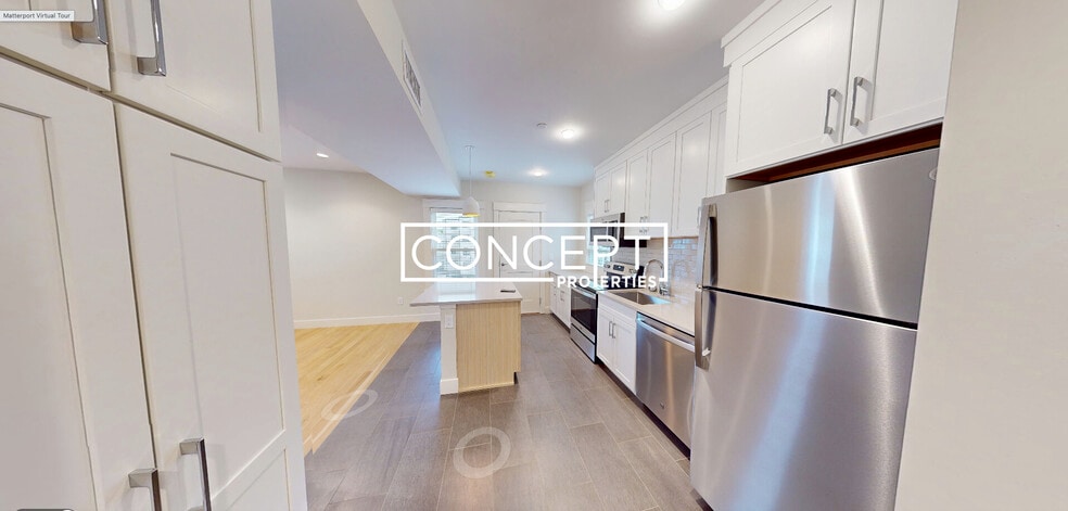 Building Photo - 208-210 Banks St. Unit 3CP