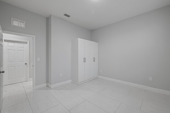 Building Photo - 2919 65th St W