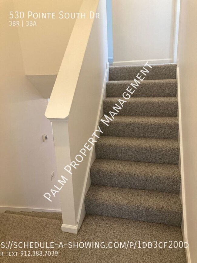 Building Photo - 530 Pointe S Dr