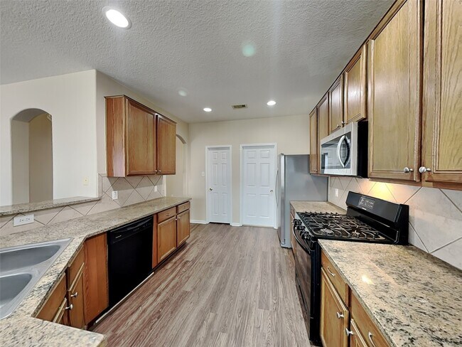 Building Photo - 2902 Auburn Falls Ln