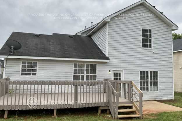 Building Photo - 130 Desota Dr