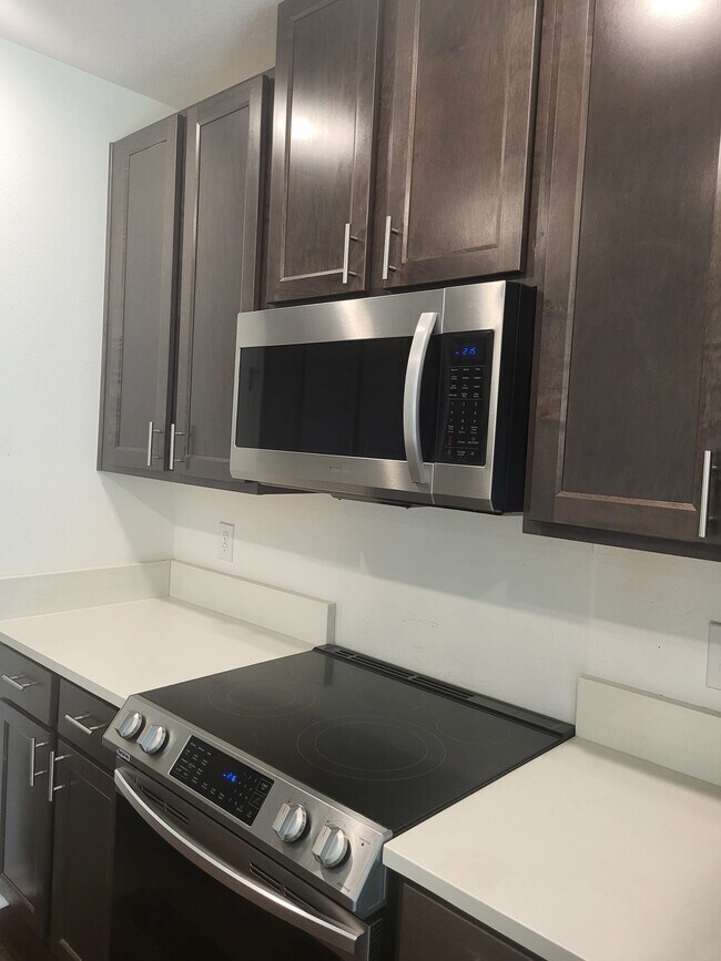 Building Photo - 2816 Westwood Ave