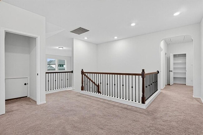 Building Photo - 4600 Ercolano Ln