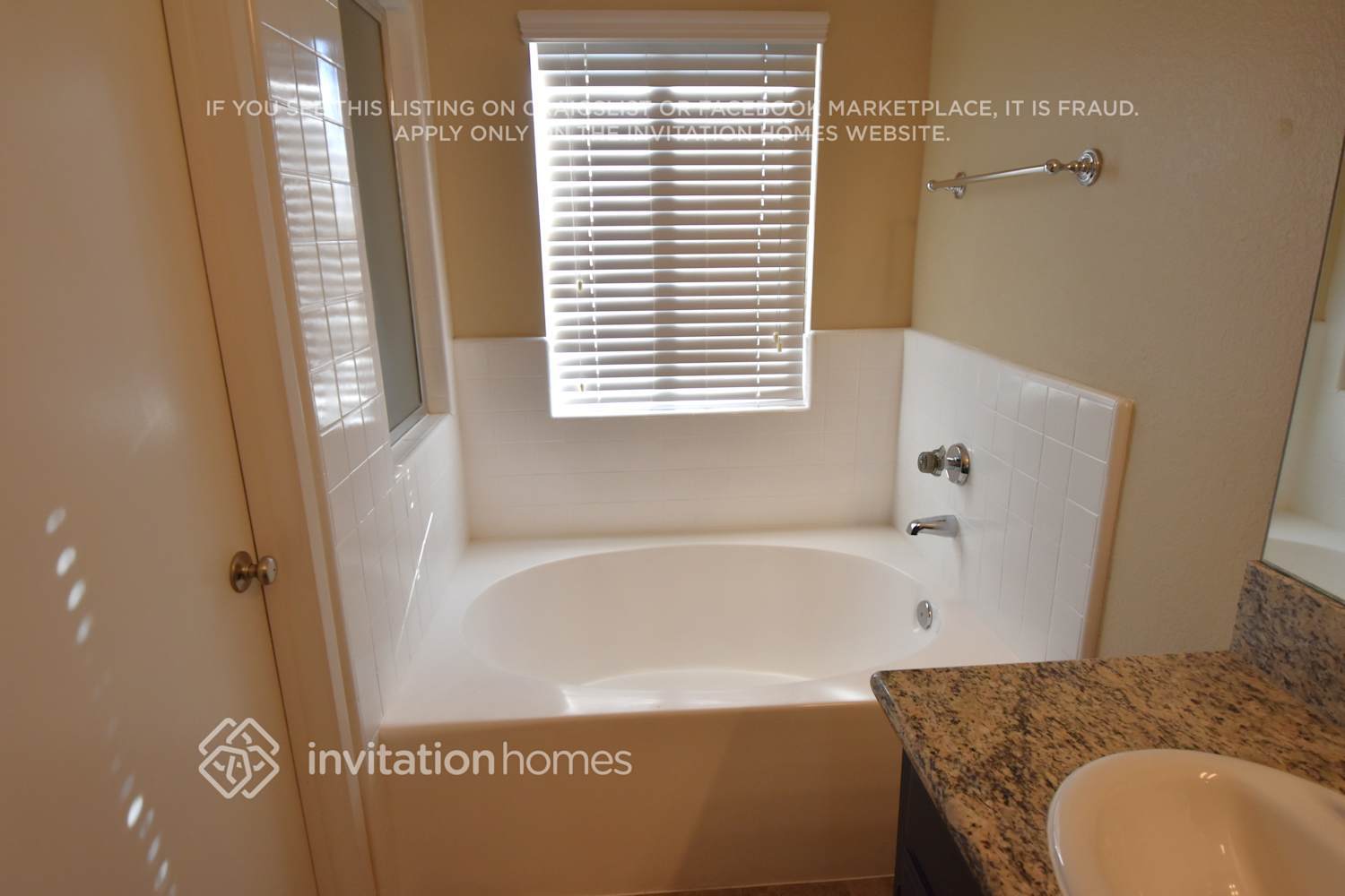 Building Photo - 10334 Tributary Dr