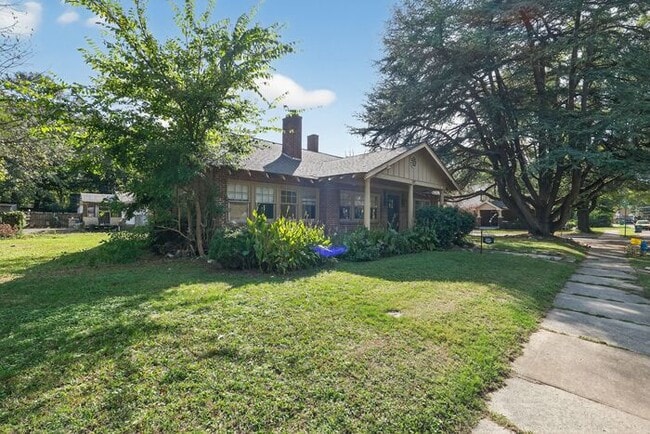 Building Photo - 322 Arlington Ave