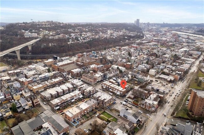 Building Photo - 414 Fisk St
