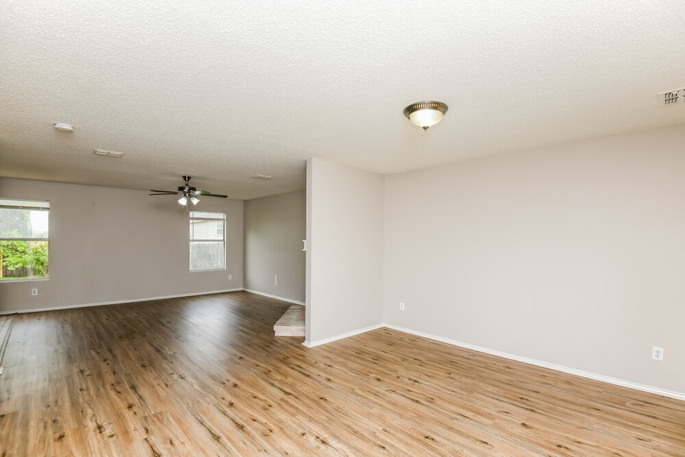 Building Photo - 4329 Meadowknoll Dr