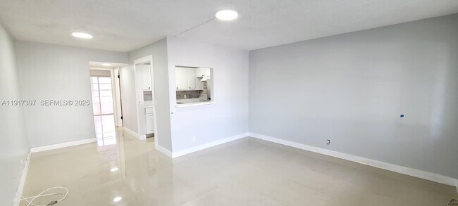 Building Photo - 57 Cambridge C